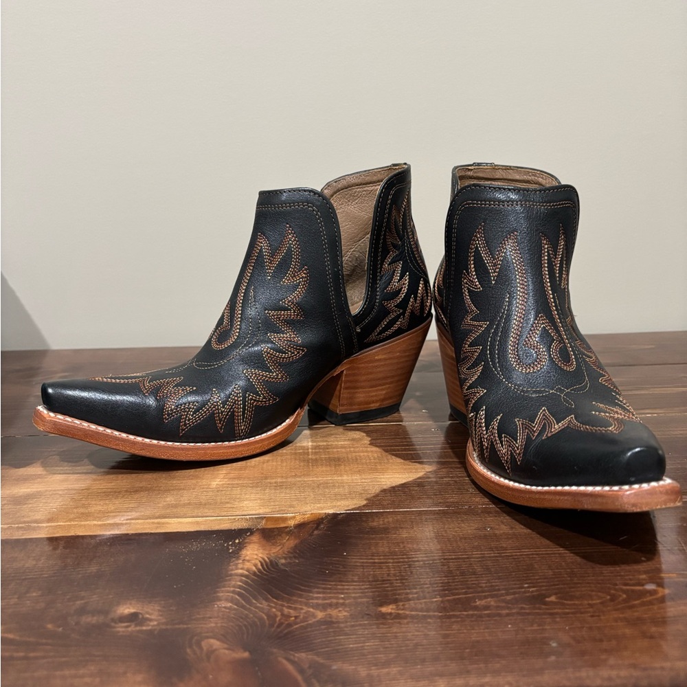 Ariat Dixon Booties